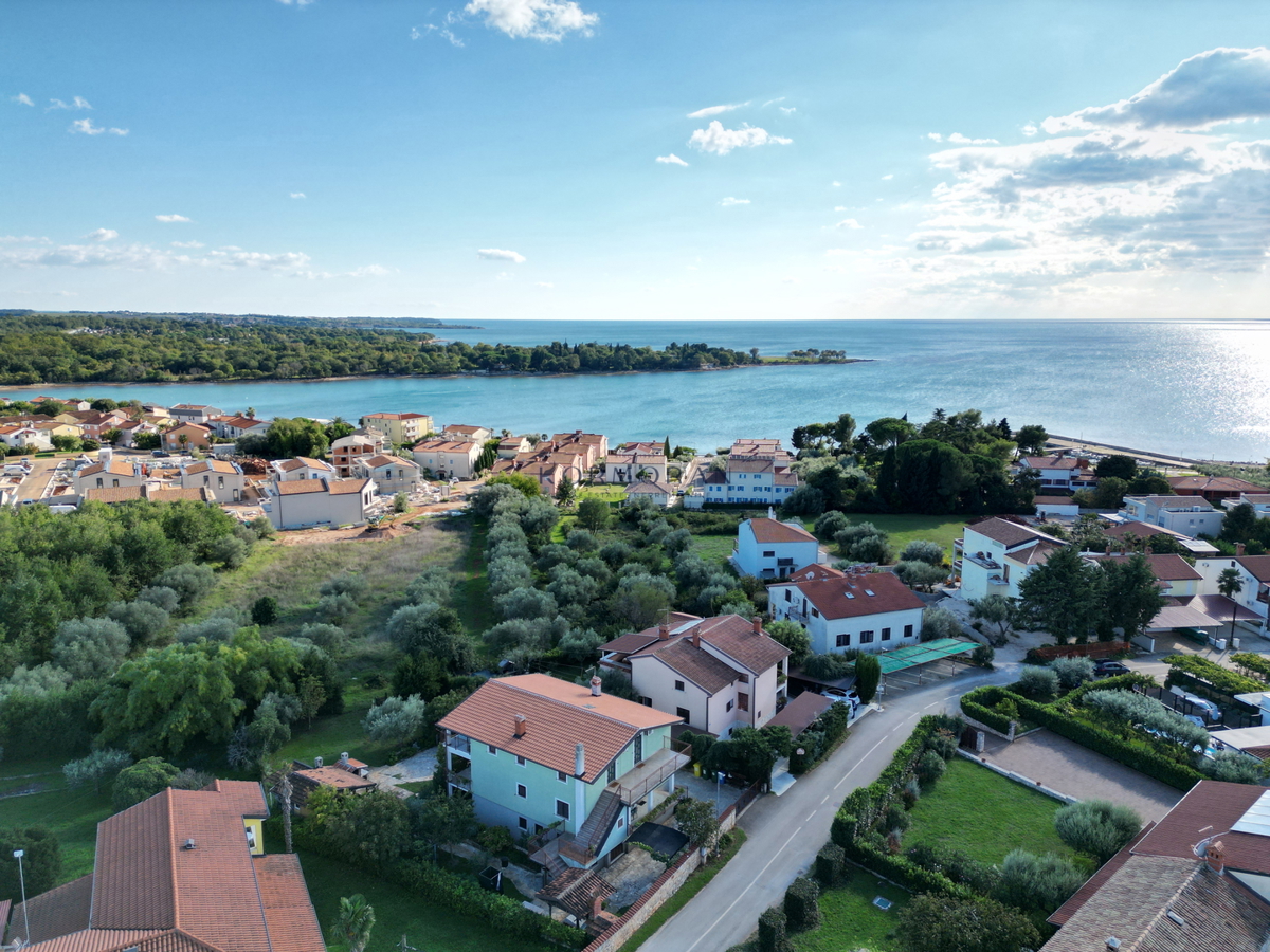 HIŽA V LOVREČICI 400